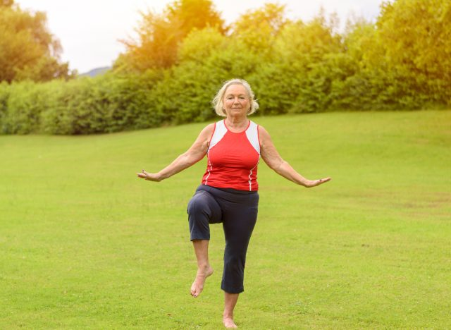 senior-woman-balance-test